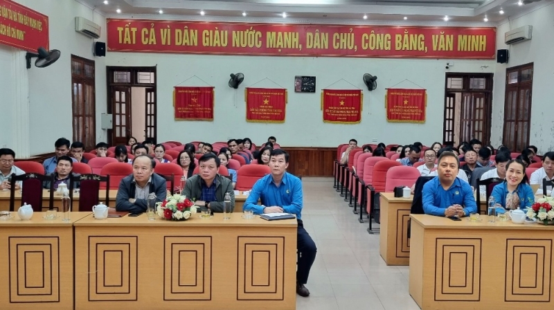 CĐN Giao thông - Xây dựng: Tuyên truyền pháp luật về an toàn giao thông cho cán bộ, đoàn viên 